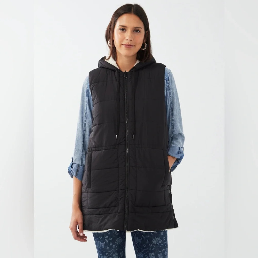 FDJ vest 1514175, reversible faux sherpa‎ outerwear vest women size large black